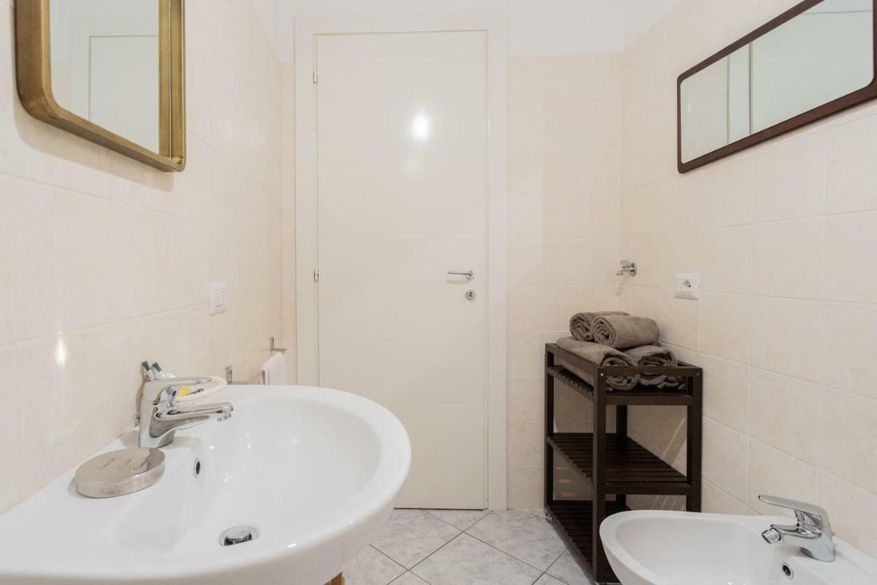 Romantic Pier By Rent All Como Carate Urio Exterior photo